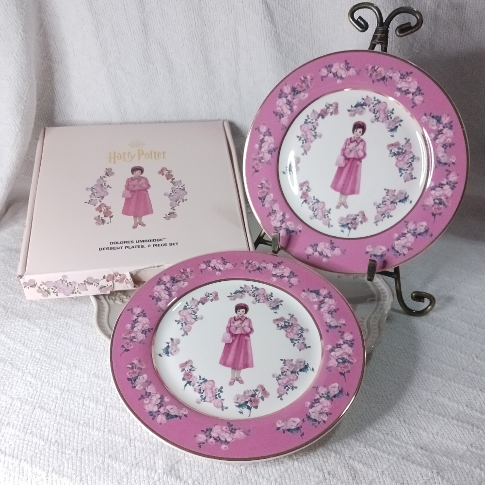 Wizarding World Harry Potter Dolores Umbridge Dessert Plates 2 Piece Set